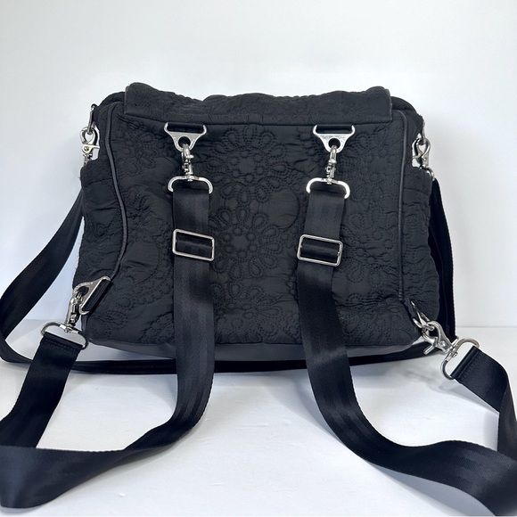 Petunia Pickle Bottom convertible diaper bag quilted black - Picture 12 of 15